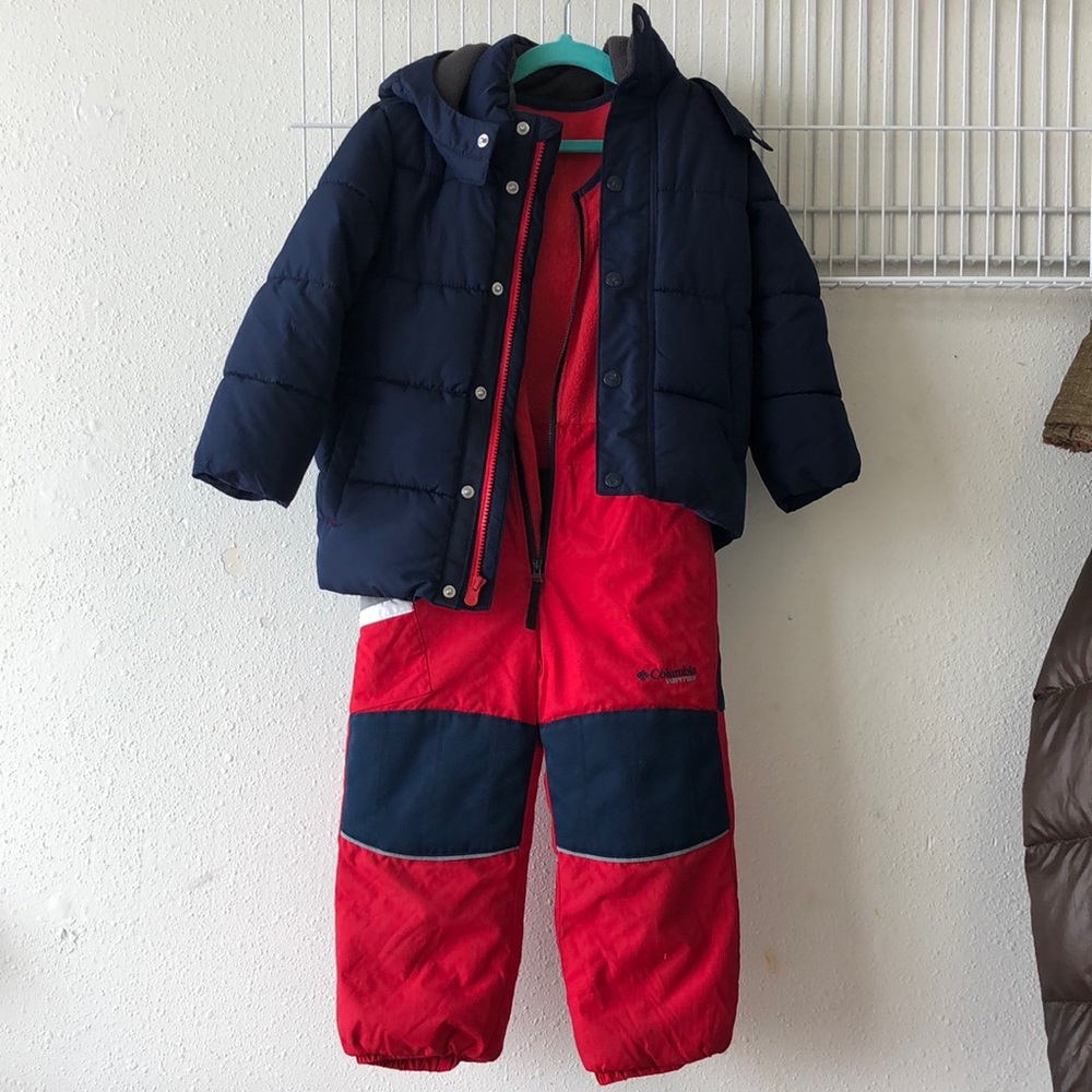 Red Colombia bib and Gap down alternative jacket